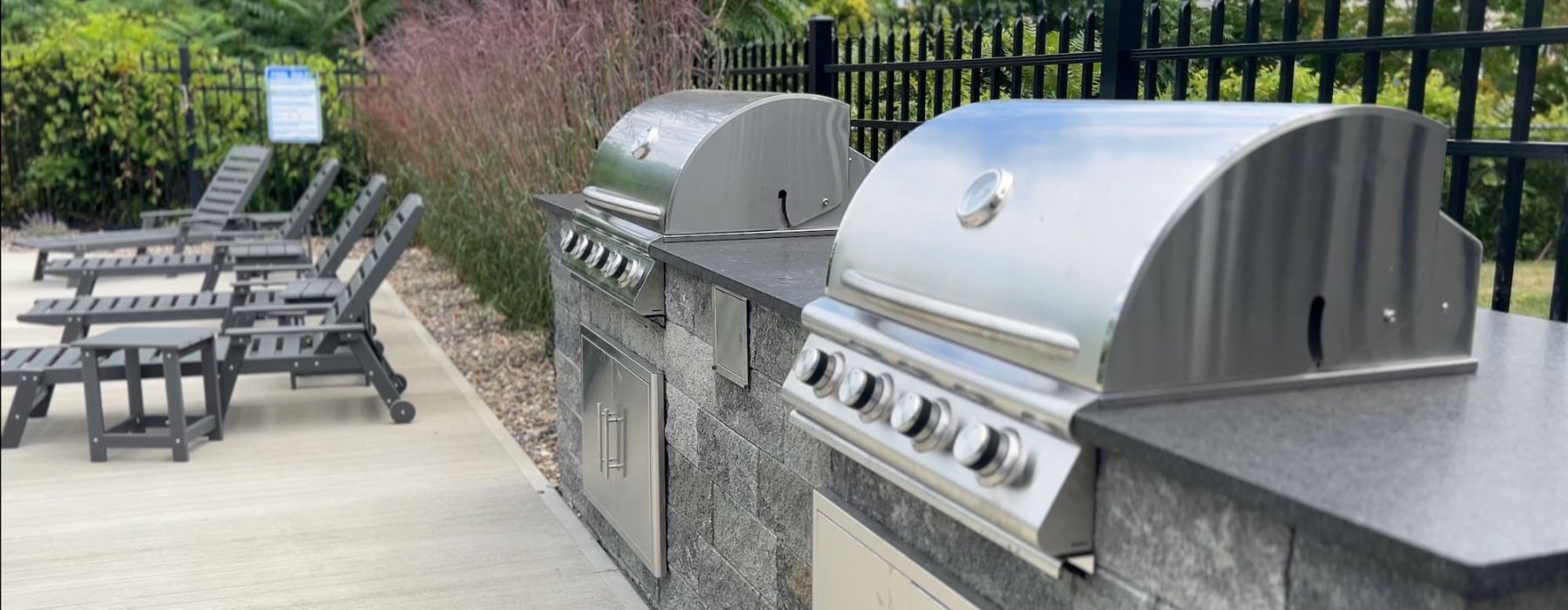 grills with brick housing